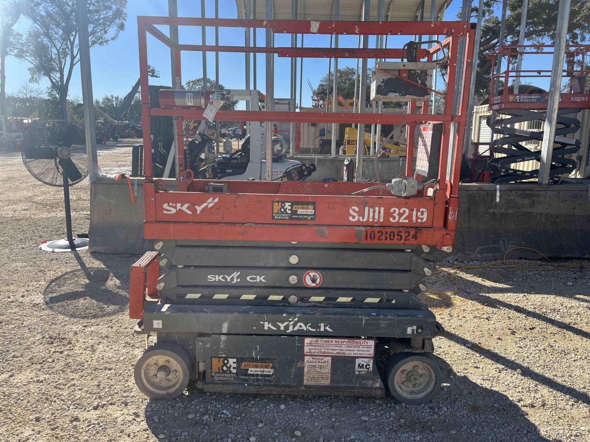 2017 Skyjack SJ3219