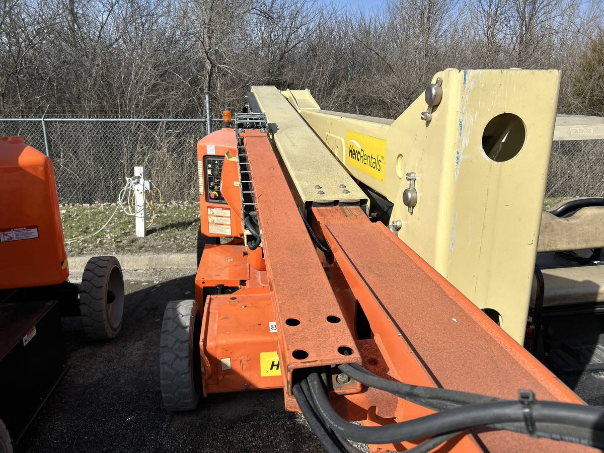 2018 JLG E450AJ-19