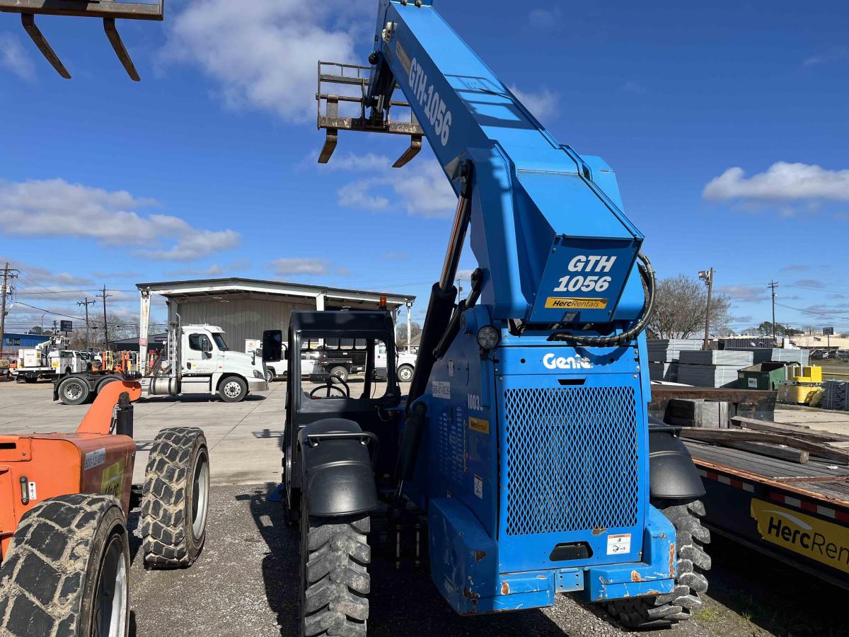 2018 Genie GTH-1056