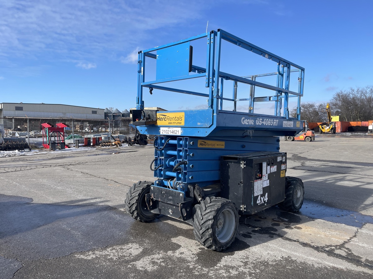 2017 Genie GS-4069 RT-4