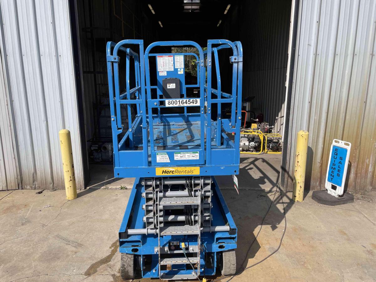 2017 Genie GS-3246