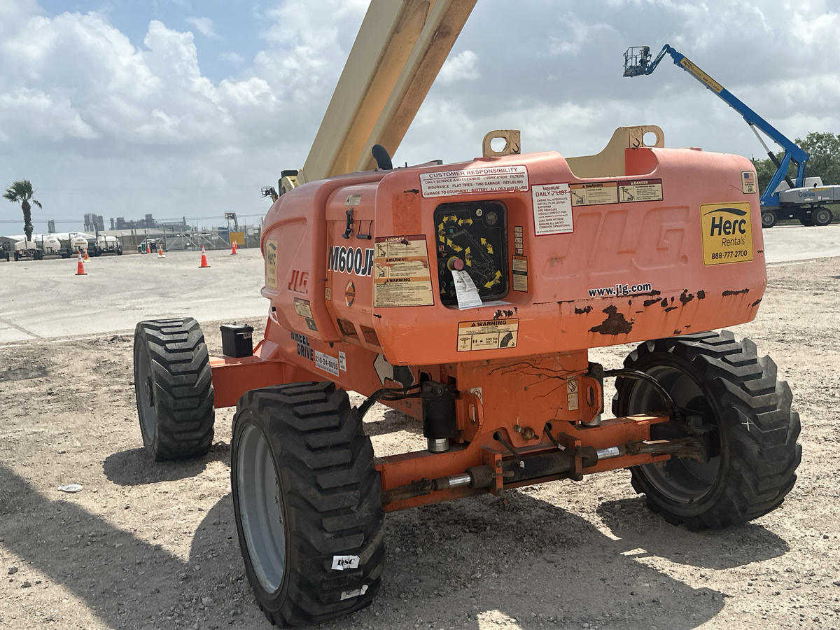 2018 JLG M600JP-7