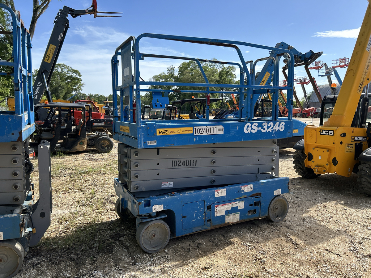 2018 Genie GS-3246-4