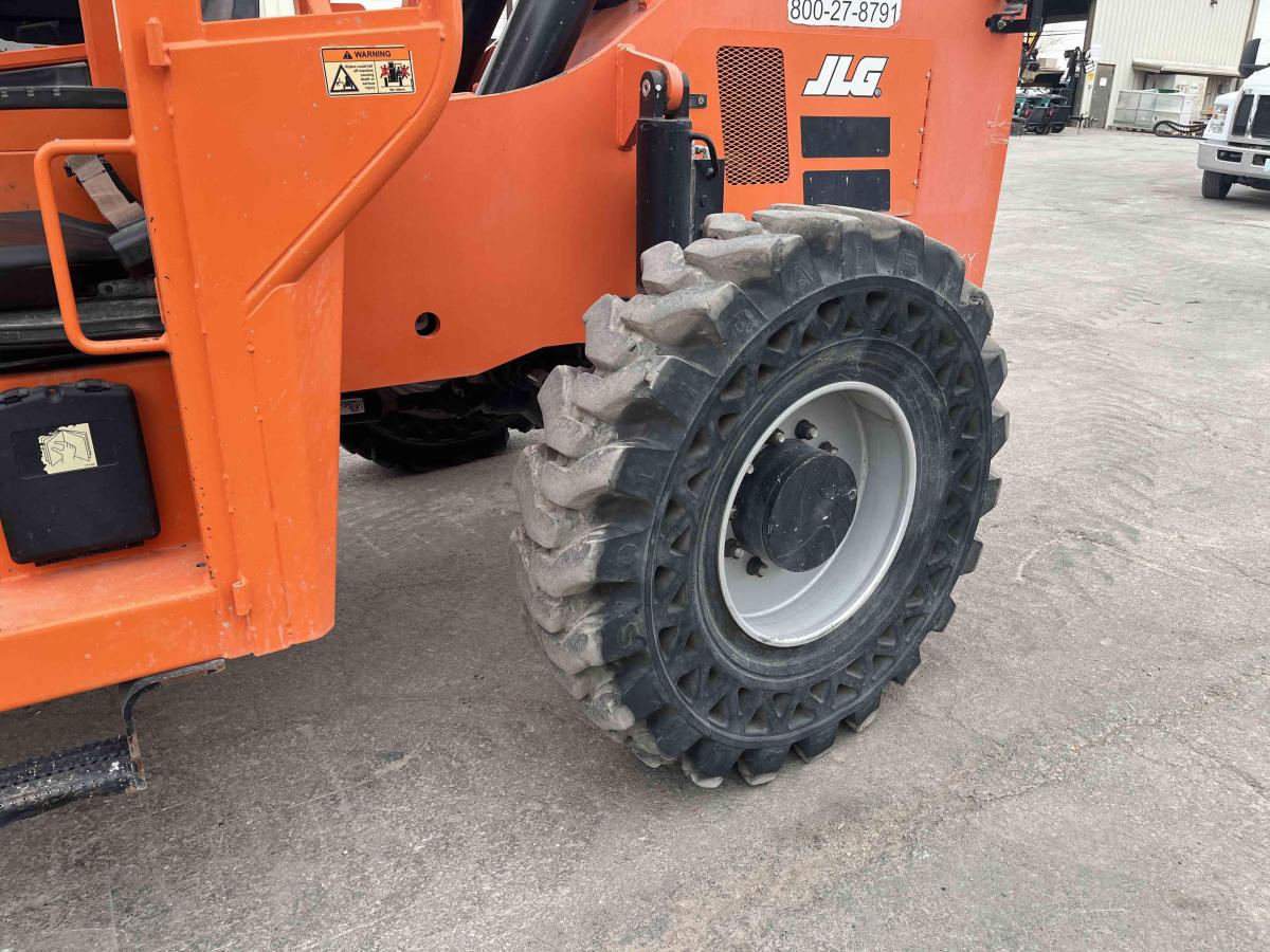 2020 SkyTrak 10042