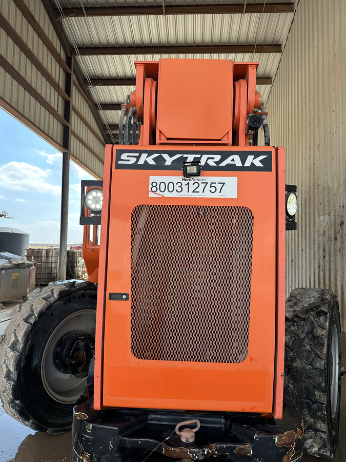 2021 SkyTrak 10042-1