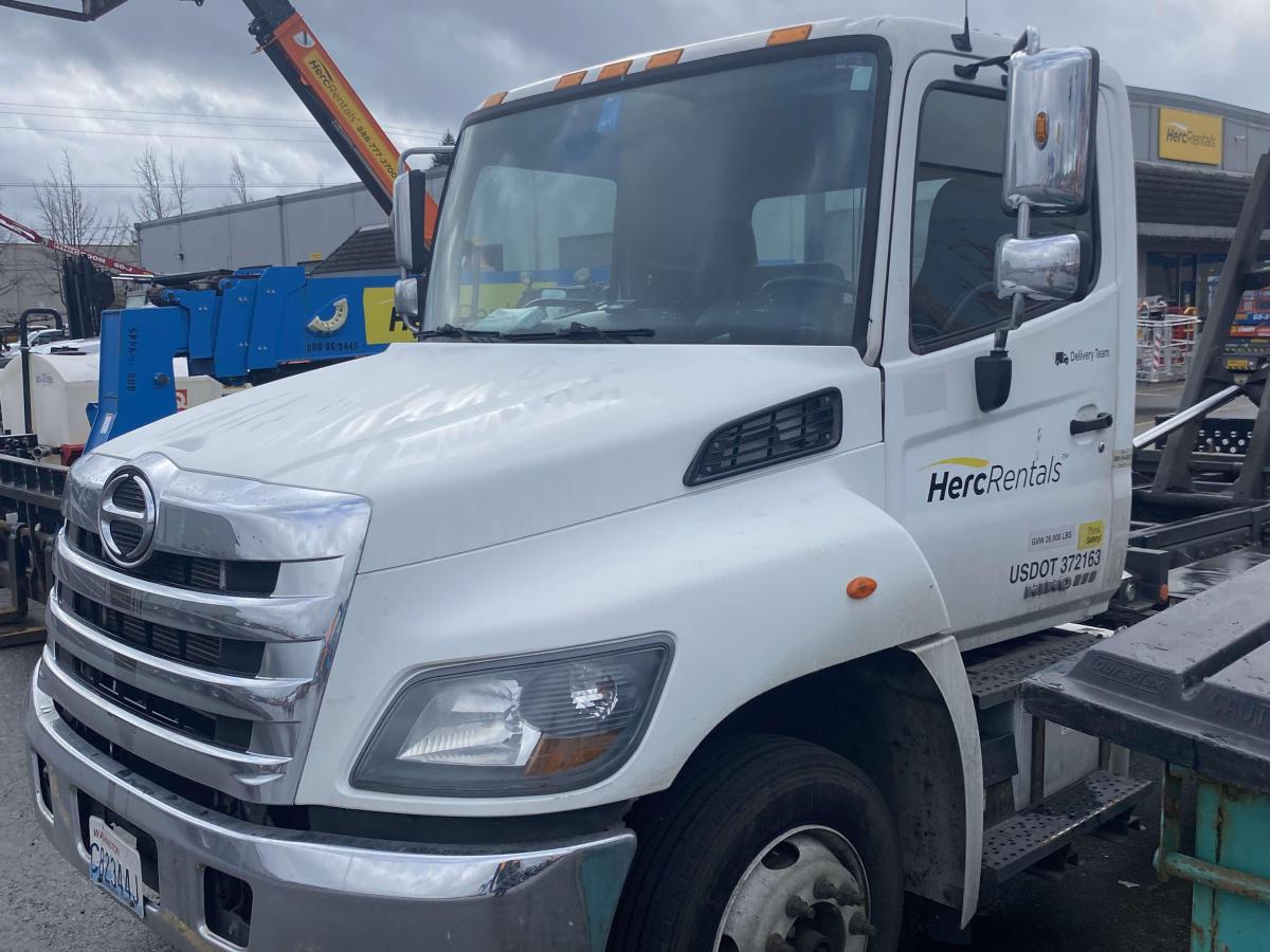 2017 Hino 258-10