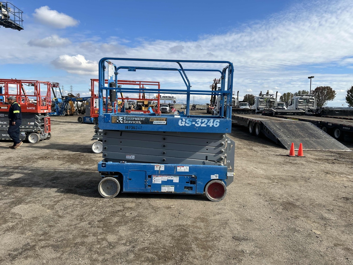 2018 Genie GS-3246-15