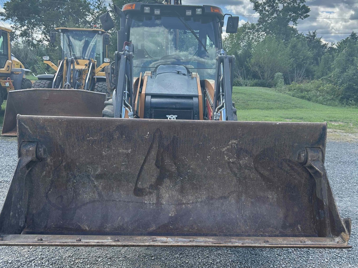2019 Case 590SN-2