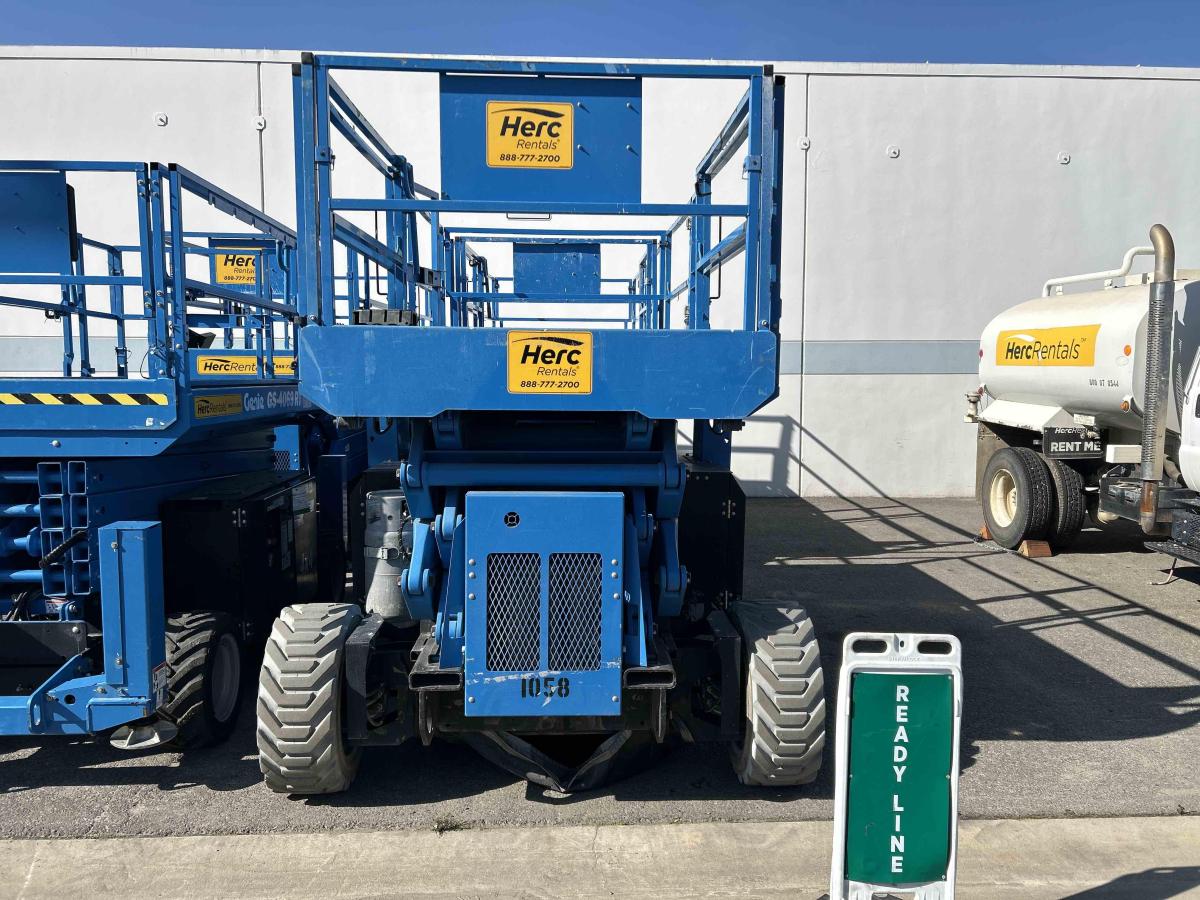 2018 Genie GS-4390 RT