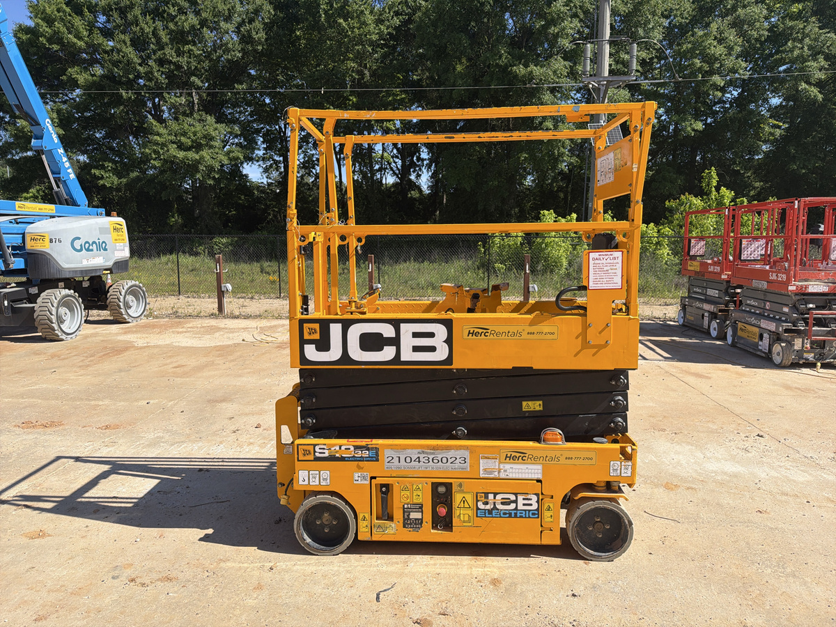 2024 JCB S1932E-4