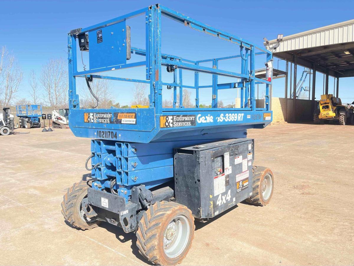 2017 Genie GS-3369 RT