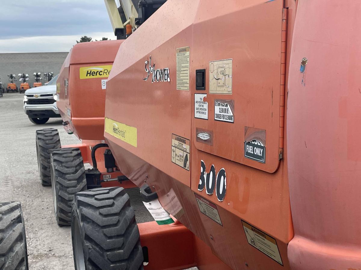 2015 JLG 800AJ