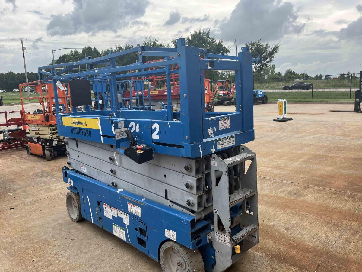 2016 Genie GS-2632
