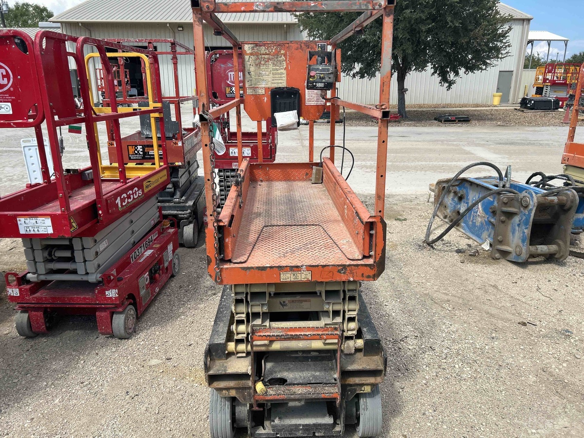 2018 JLG 1932R-4