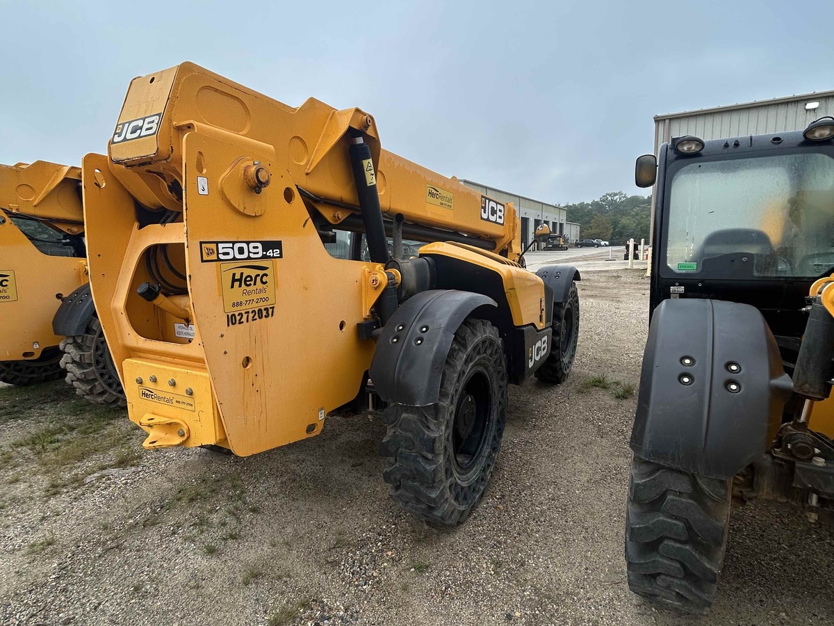 2019 JCB 509-42-4