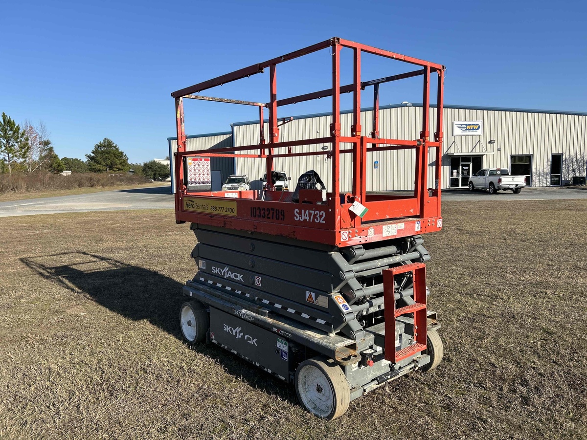 2021 Skyjack SJ4732-3