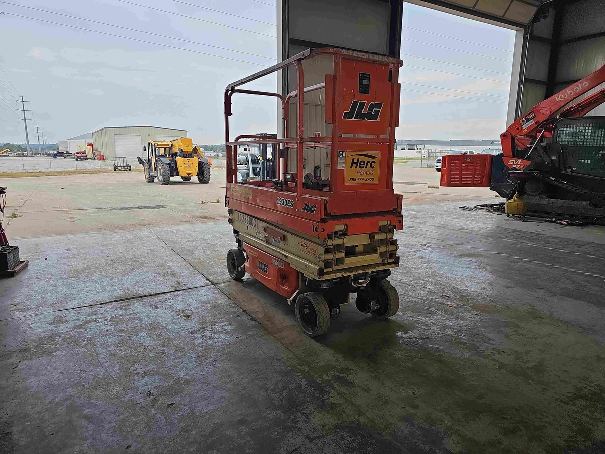 2018 JLG 1930ES