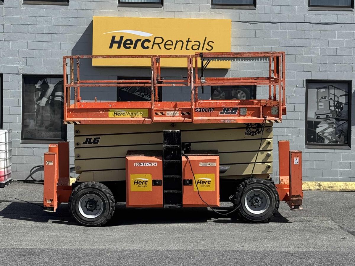 2017 JLG 530LRT