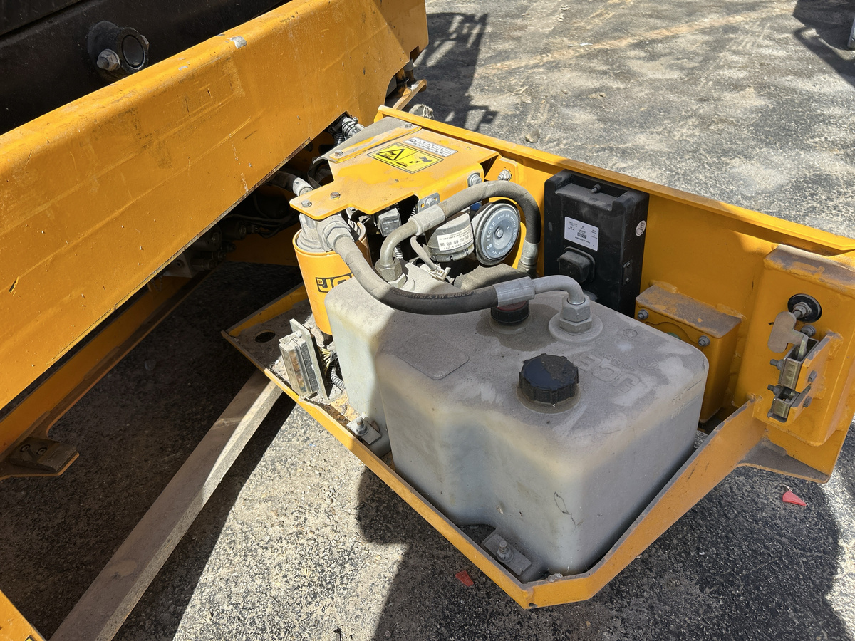 2023 JCB S1930E-10