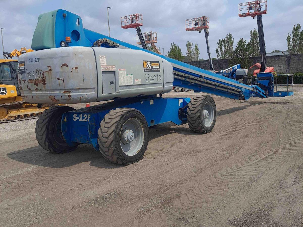 2016 Genie S-125