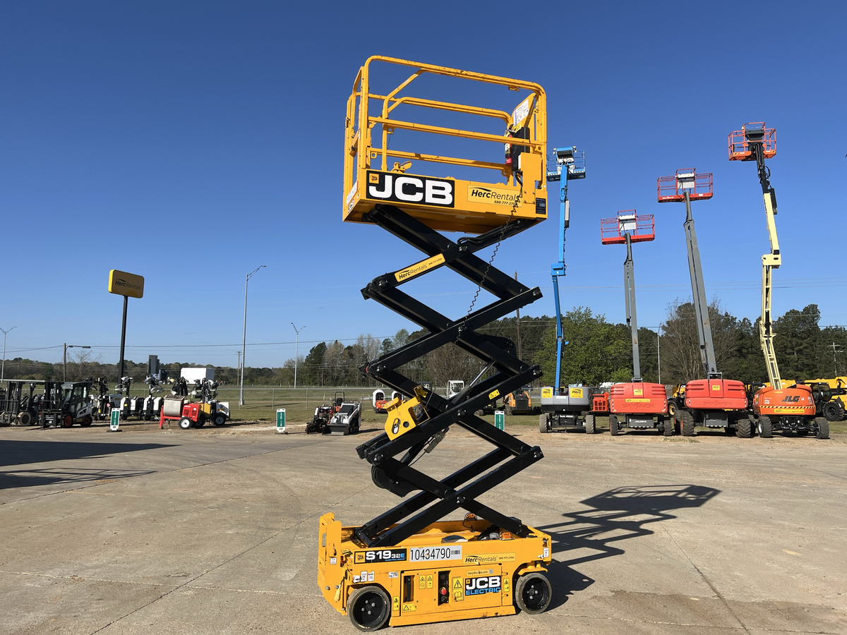 2024 JCB S1932E-13