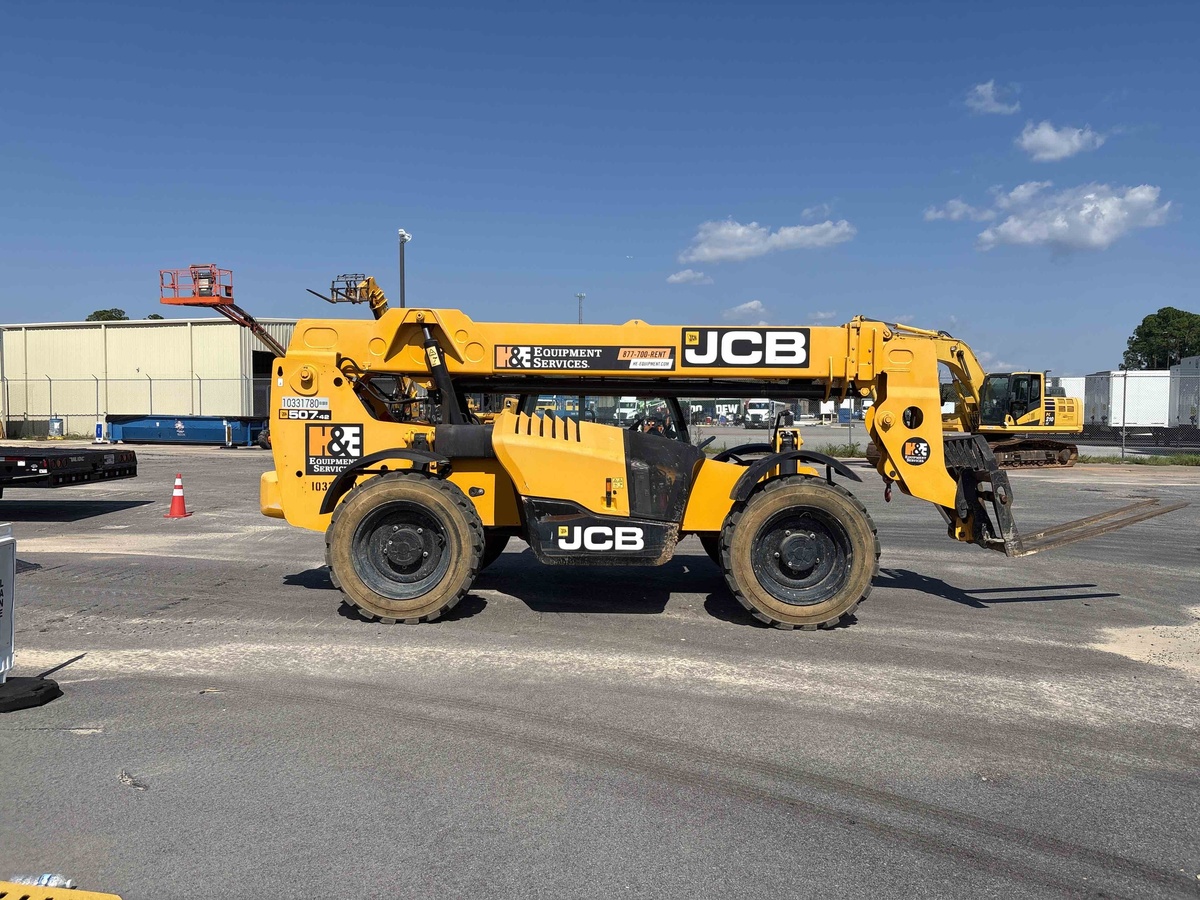2022 JCB 507-42-1