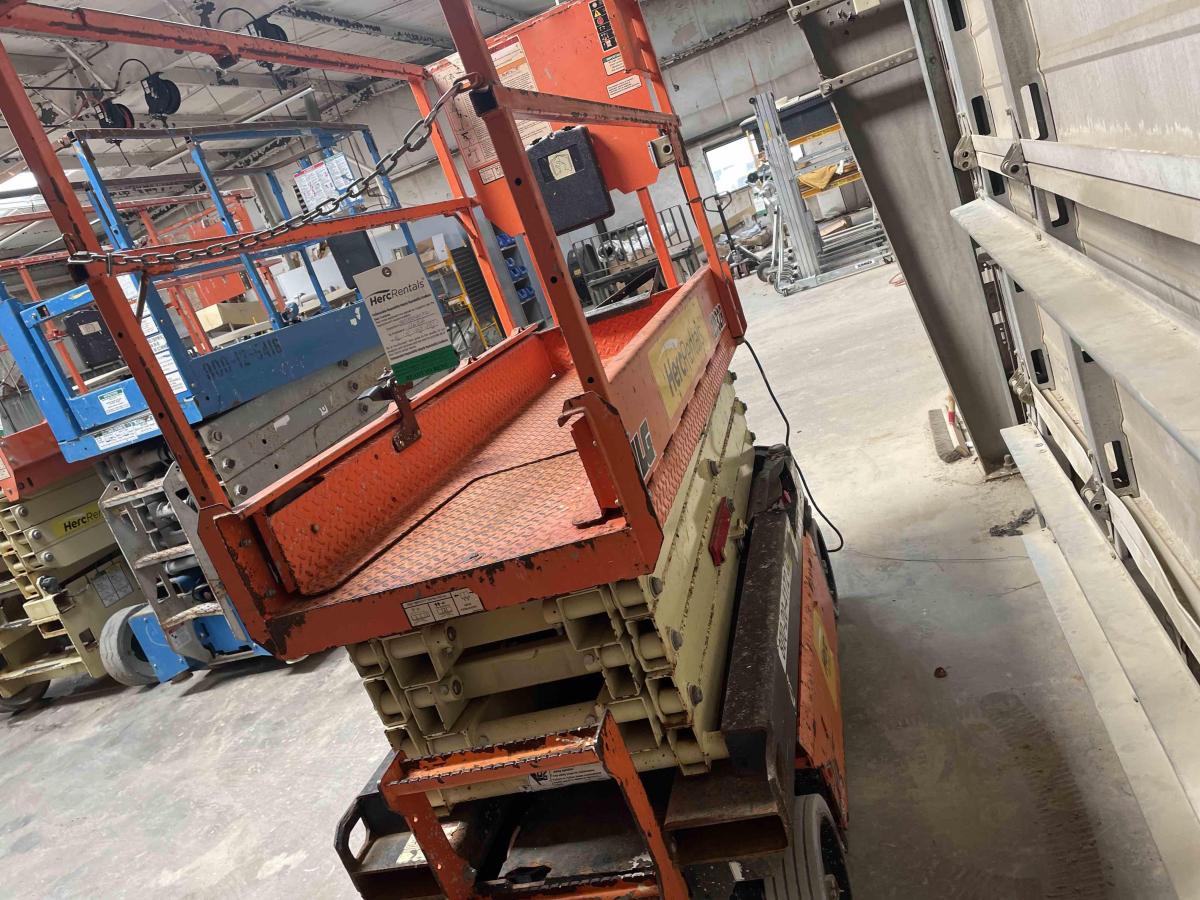 2018 JLG 1932R-3