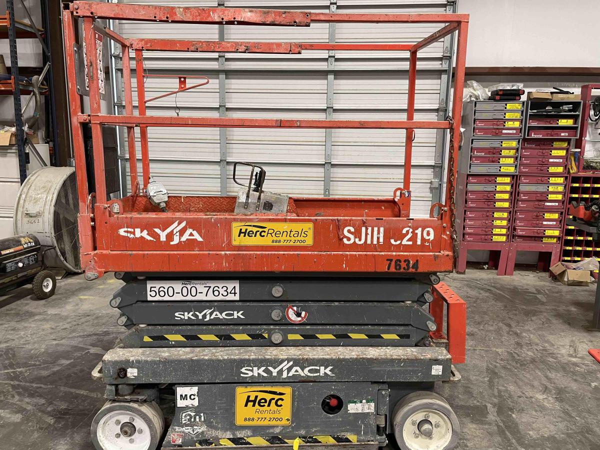 2016 Skyjack SJ3219