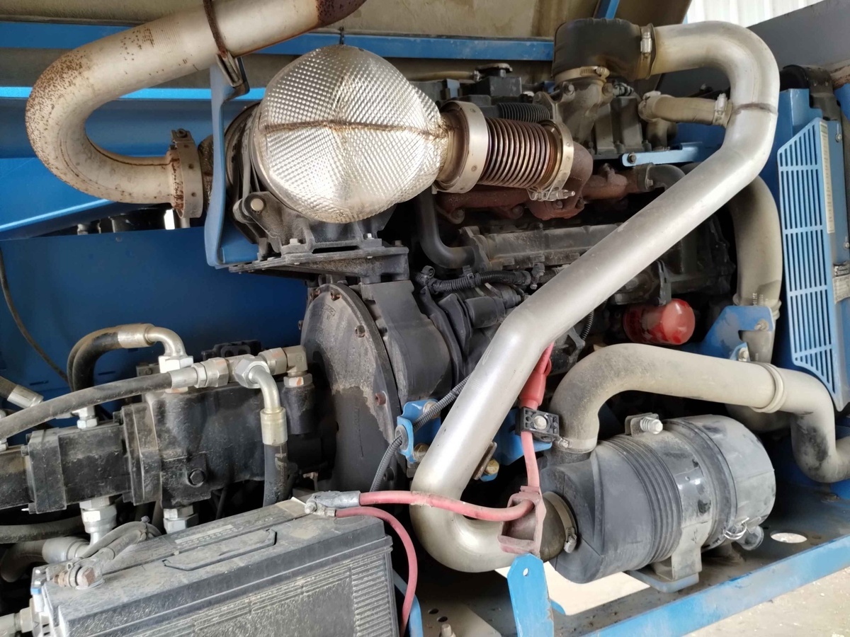 2018 Genie S-45-8