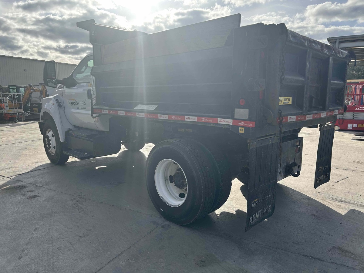 2019 Ford F750-6