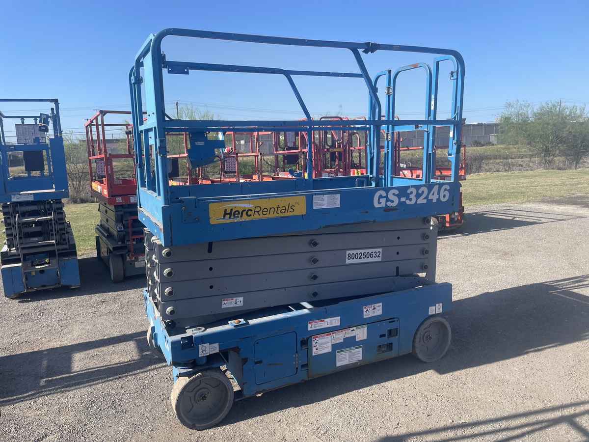 2019 Genie GS-3246-2