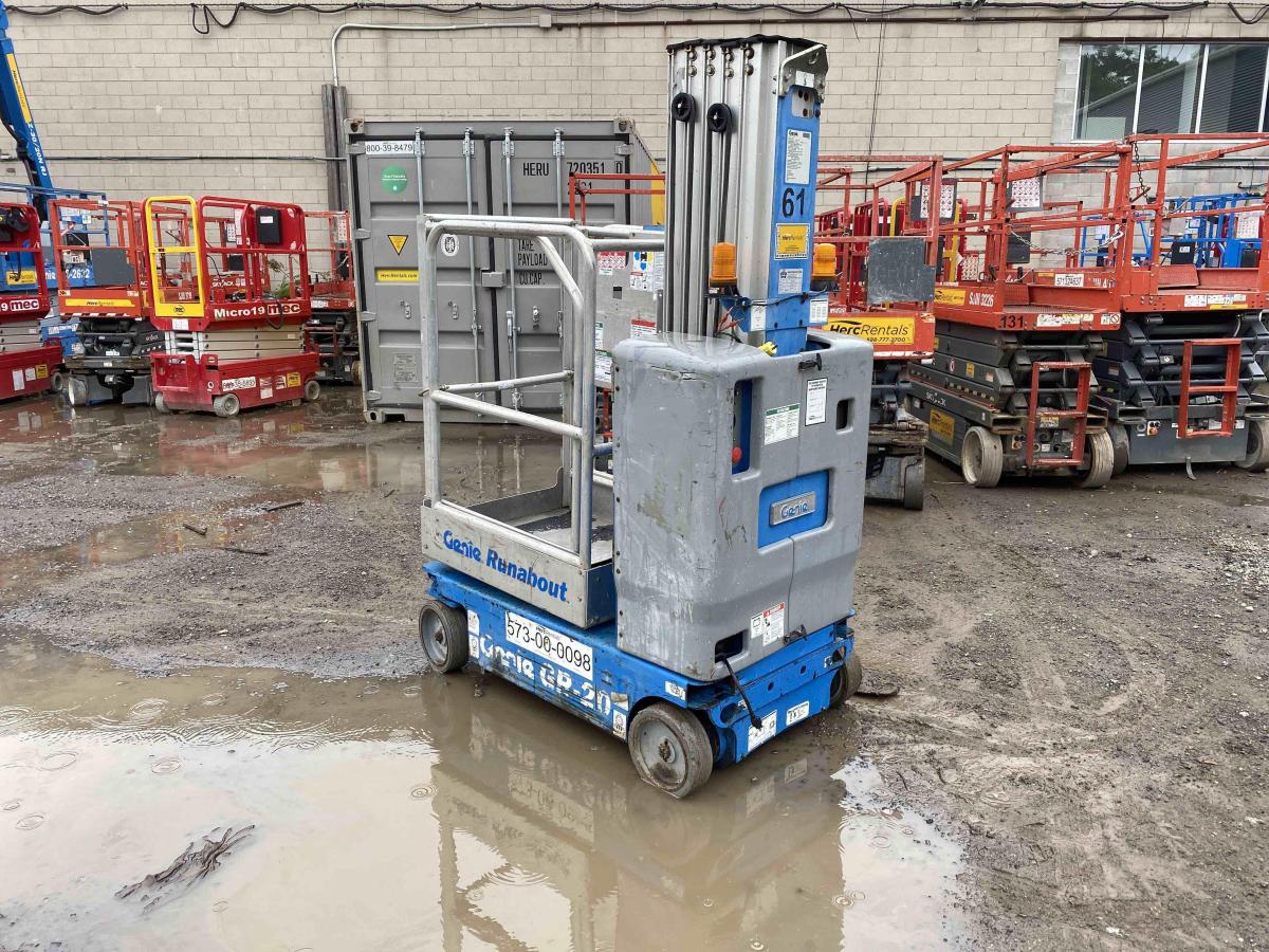 2010 Genie GR-20