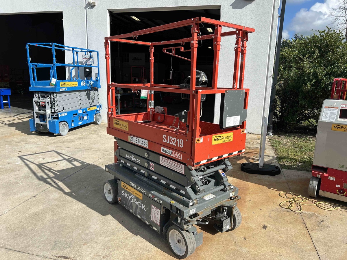 2022 Skyjack SJ3219-4