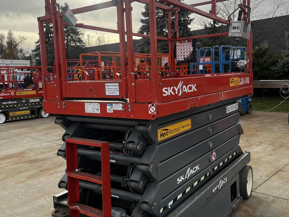2018 Skyjack SJ4740-4