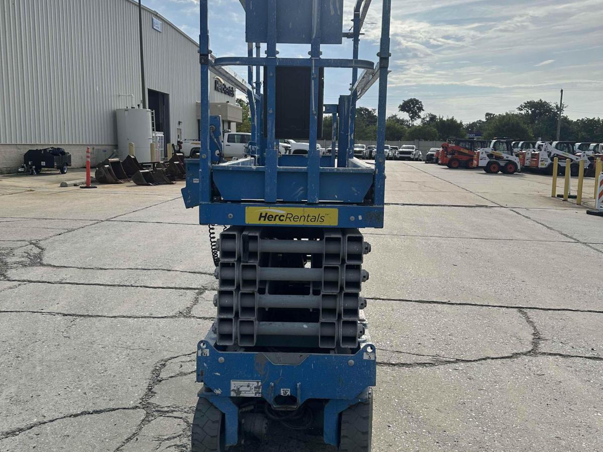 2018 Genie GS-3232-4