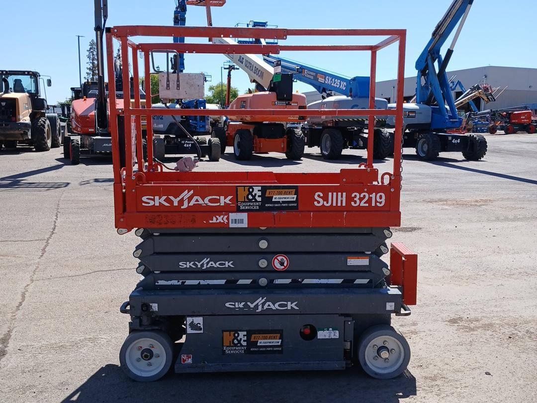 2017 Skyjack SJ3219