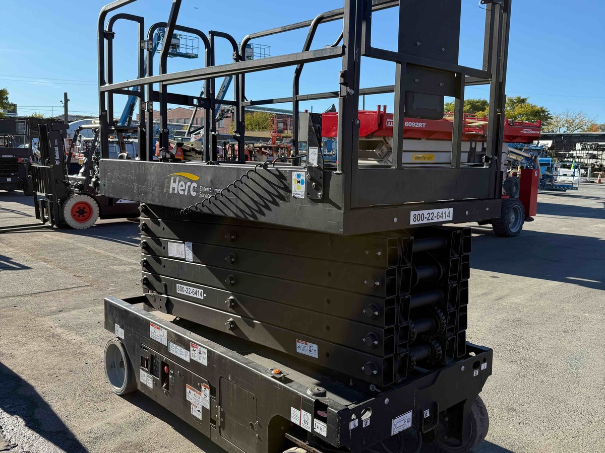 2018 Genie GS-4047-2