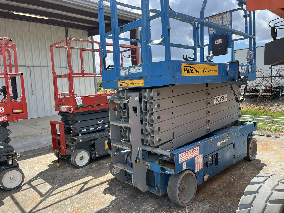 2017 Genie GS-4047-2