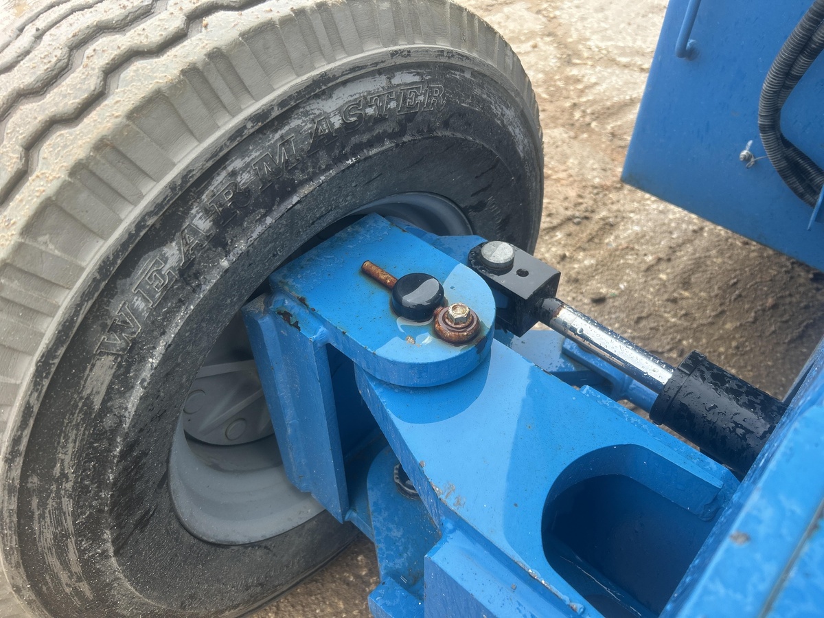 2016 Genie Z-45/25-11