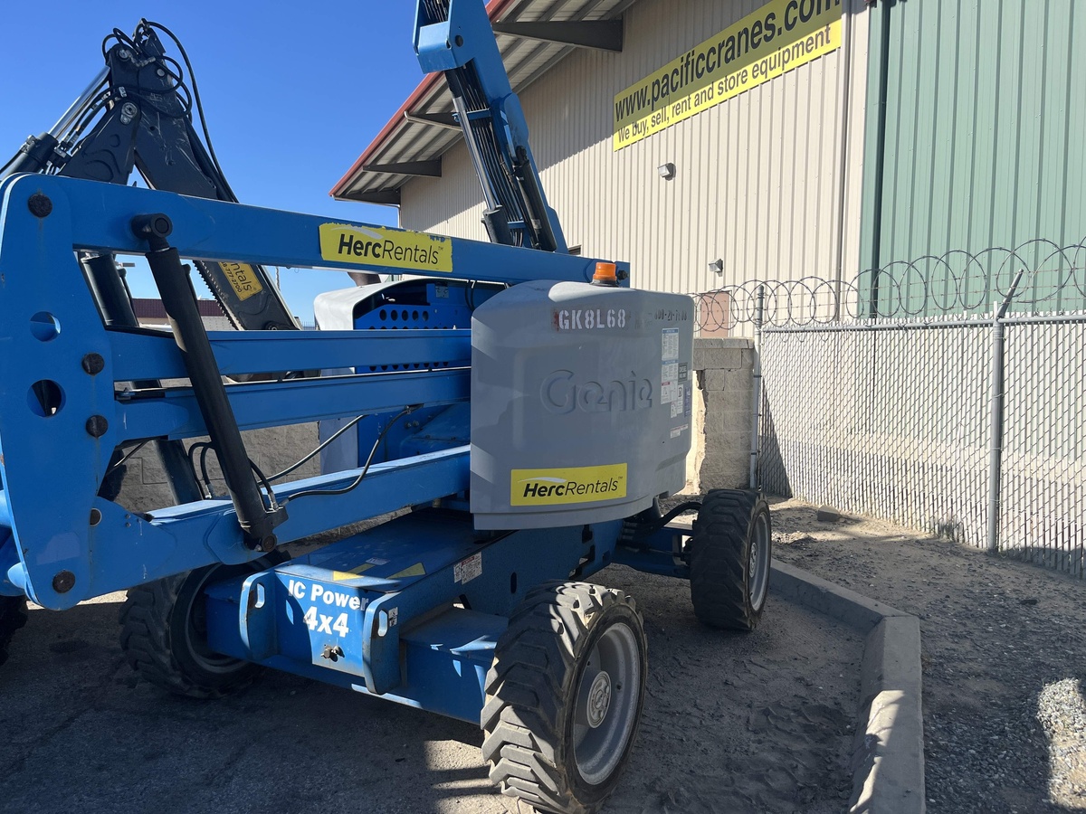 2018 Genie Z-45/25J RT