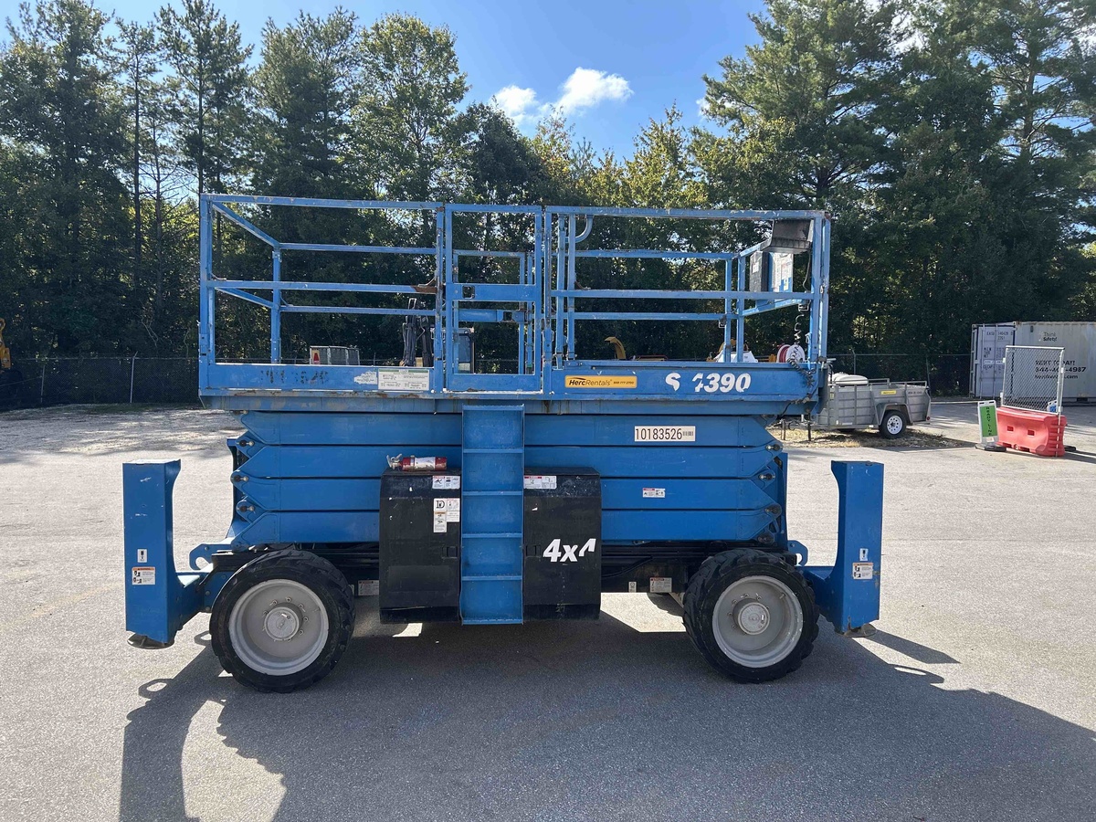 2016 Genie GS-4390 RT-1