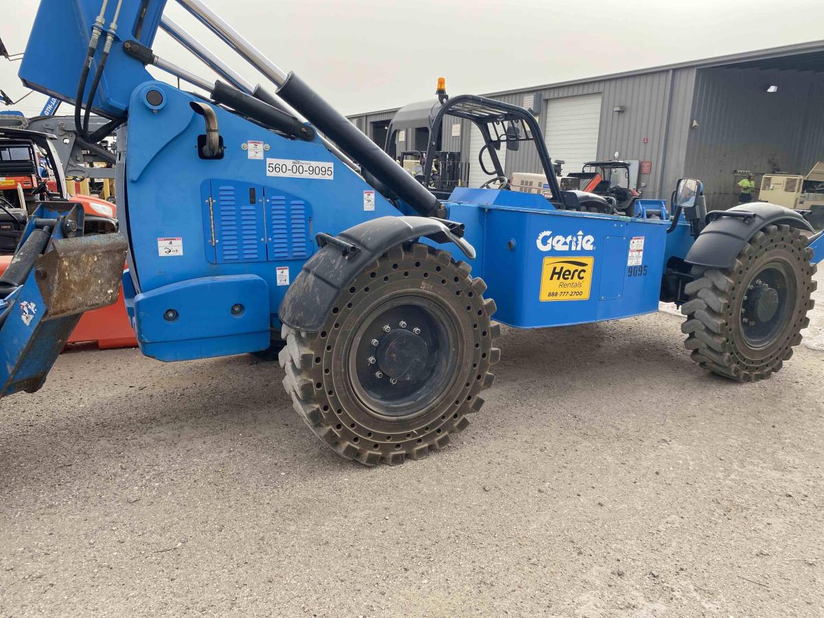 2018 Genie GTH-1056