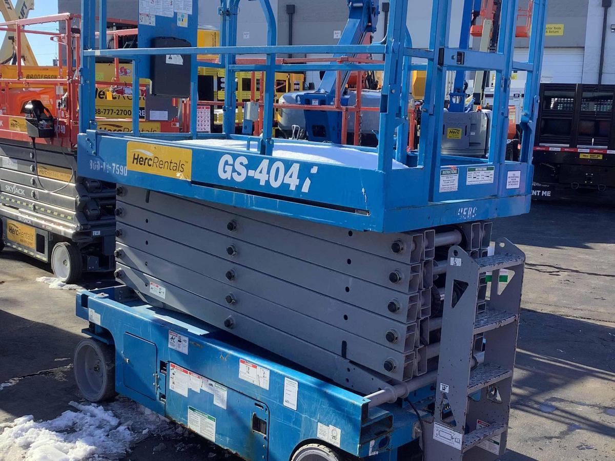 2016 Genie GS-4047