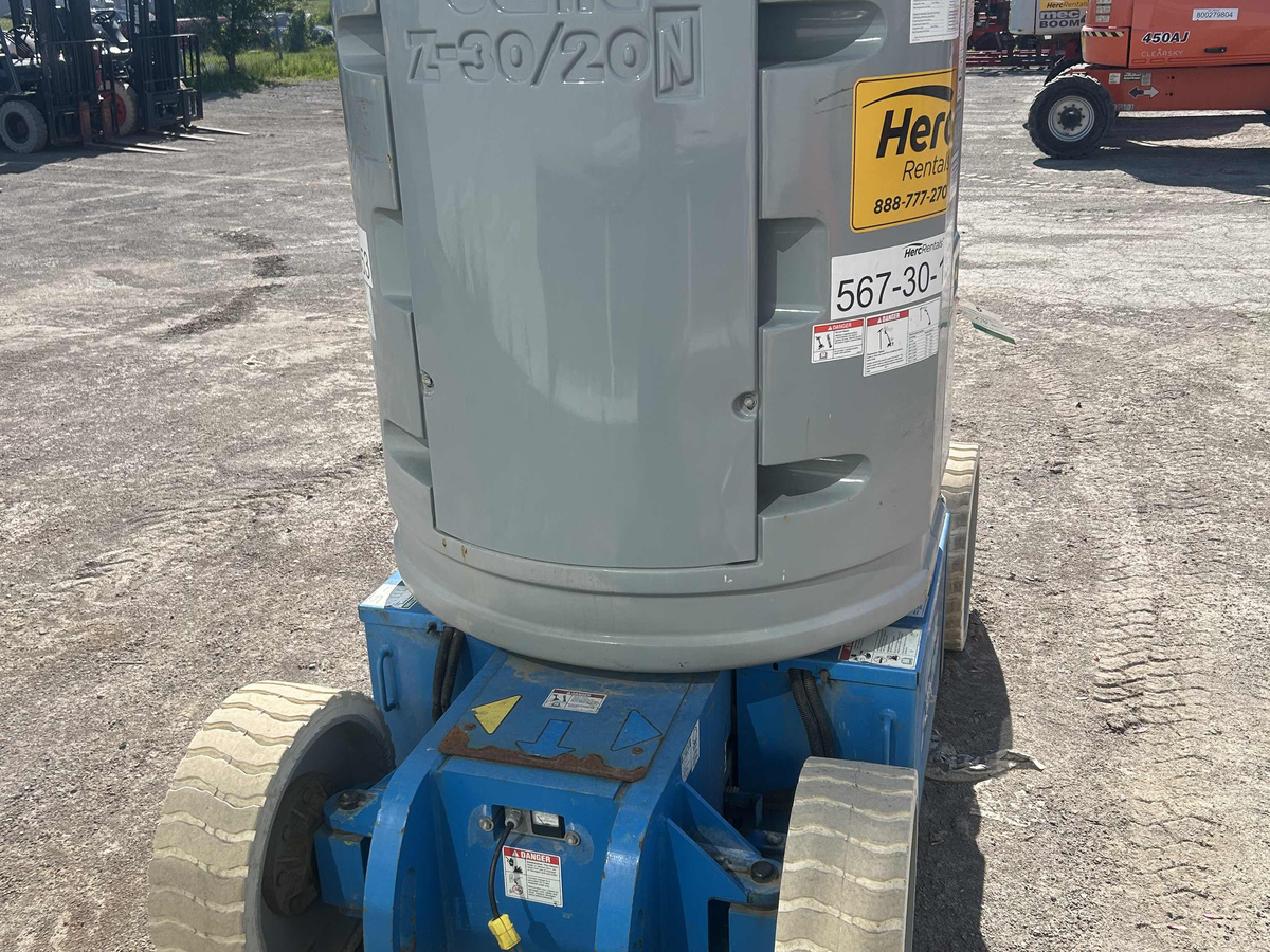 2013 Genie Z-30/20N RJ-4