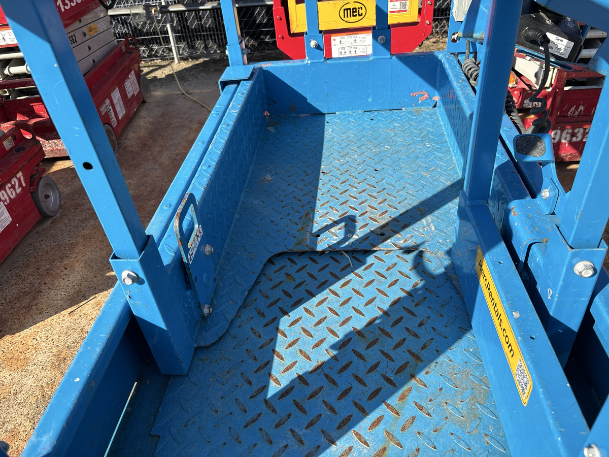 2019 Genie GS1330M-9
