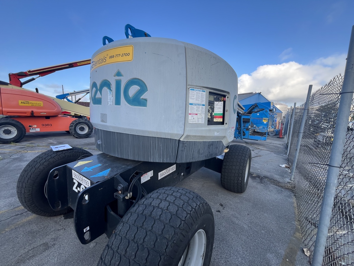 2017 Genie Z-62/40-4