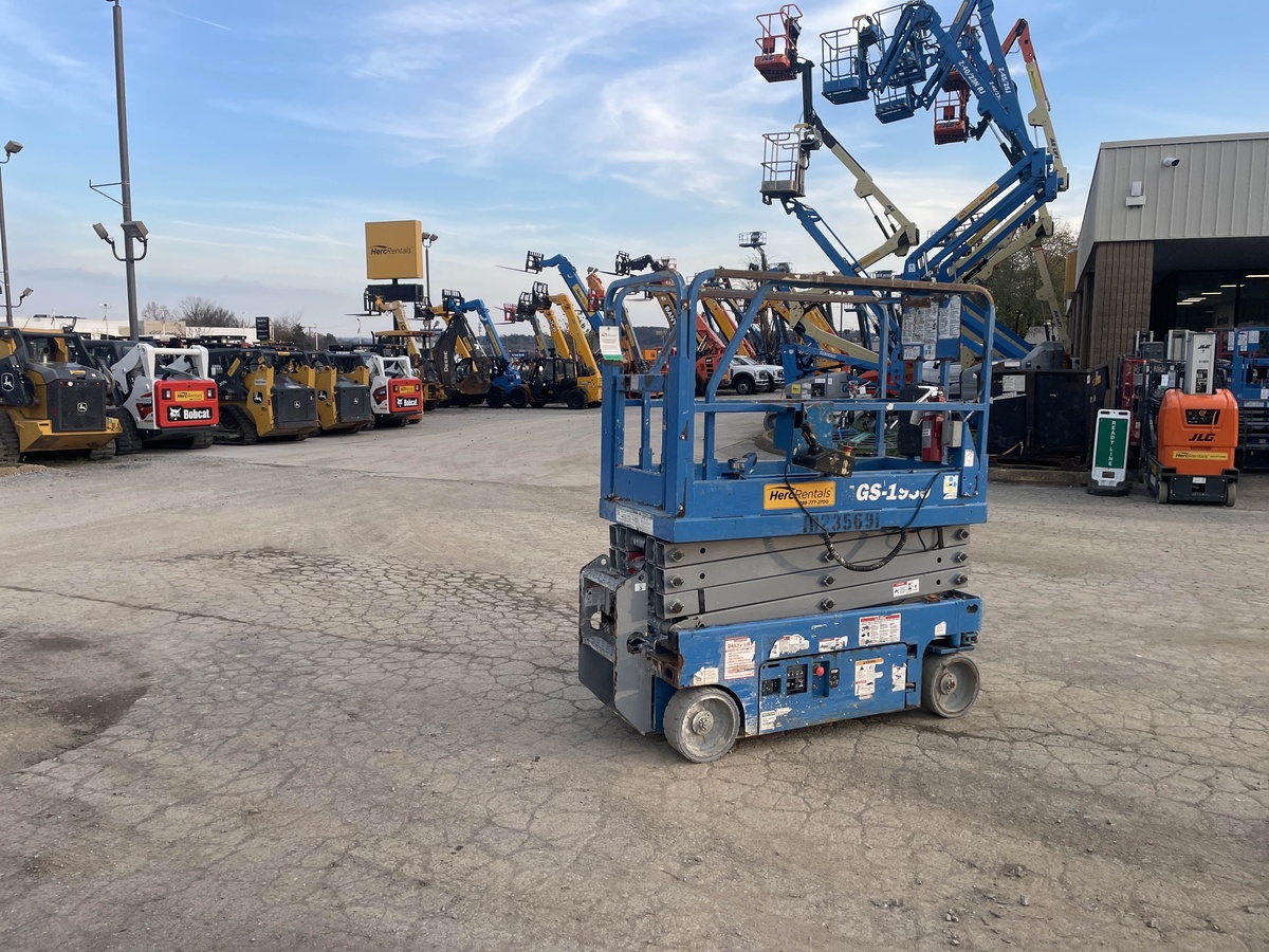 2018 Genie GS-1930-2