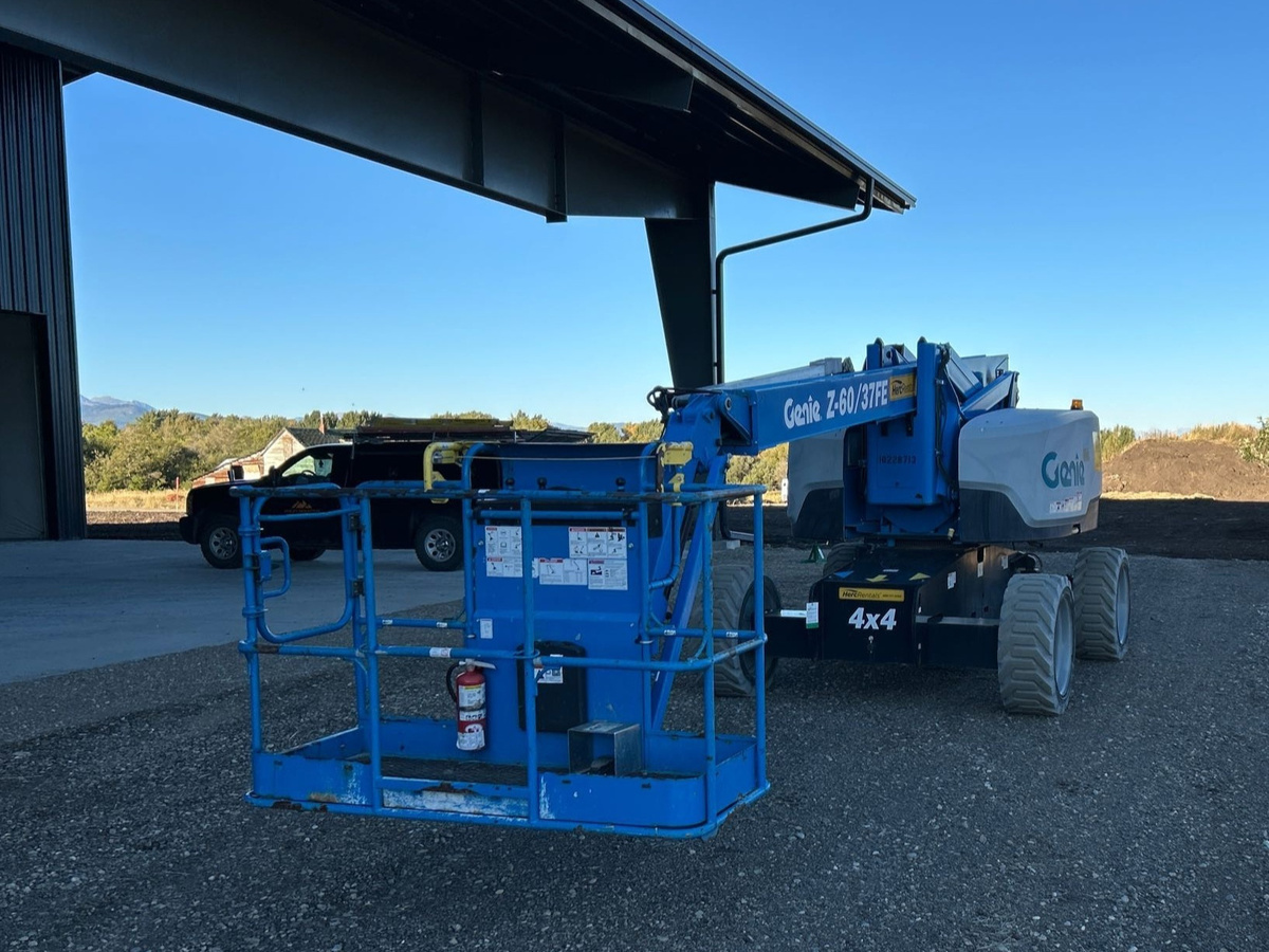 2017 Genie Z-60/37 FE-2