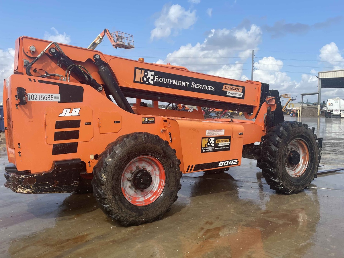 2017 SkyTrak 8042-3
