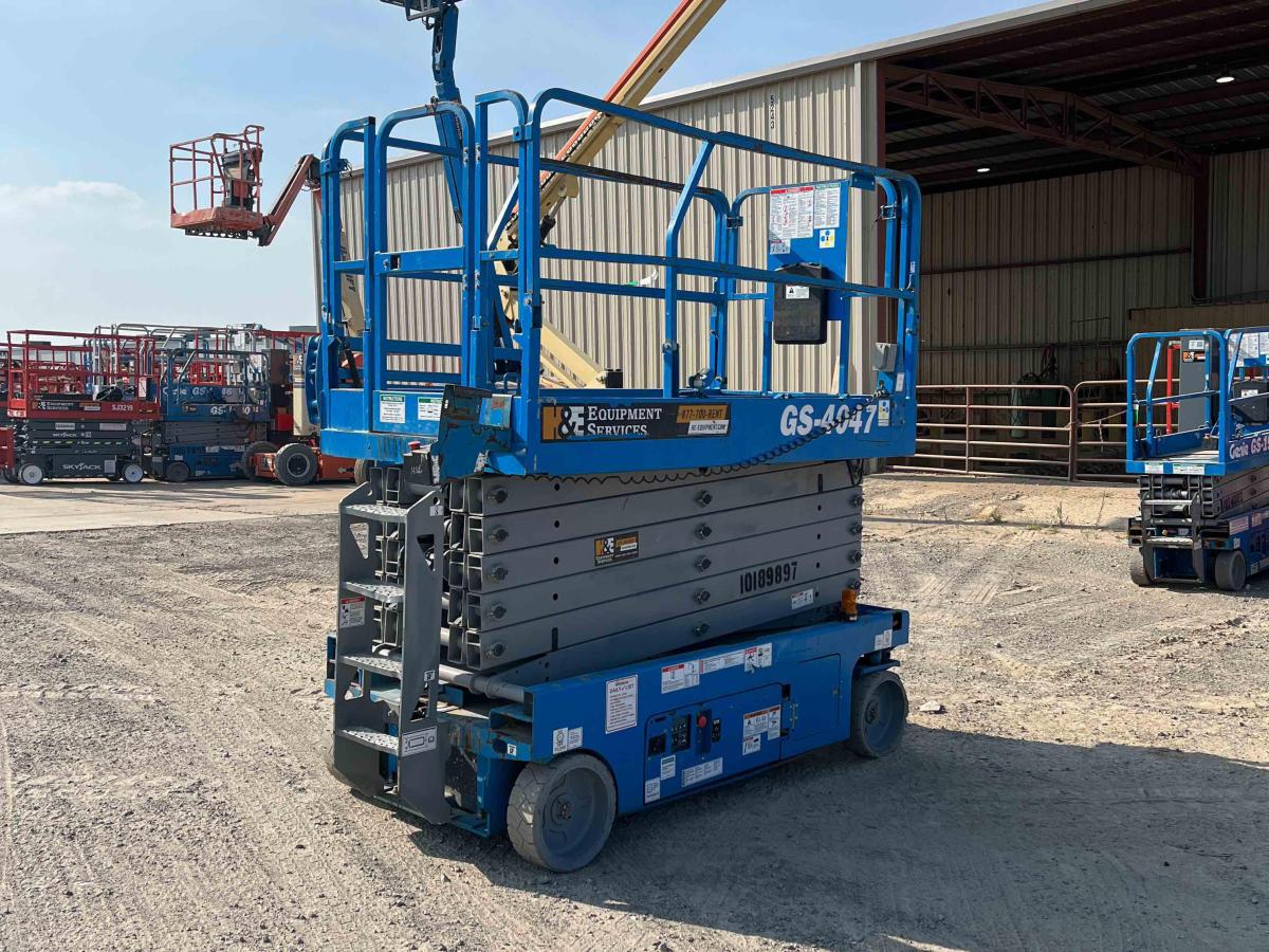2016 Genie GS-4047